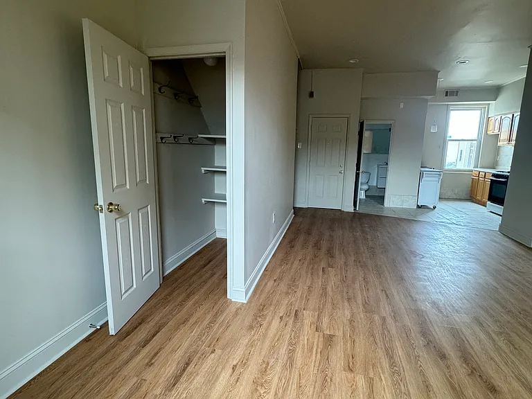 1542 N 15th St #5 — Photo 24