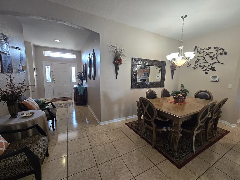 219 Cloverdale Rd — Photo 12
