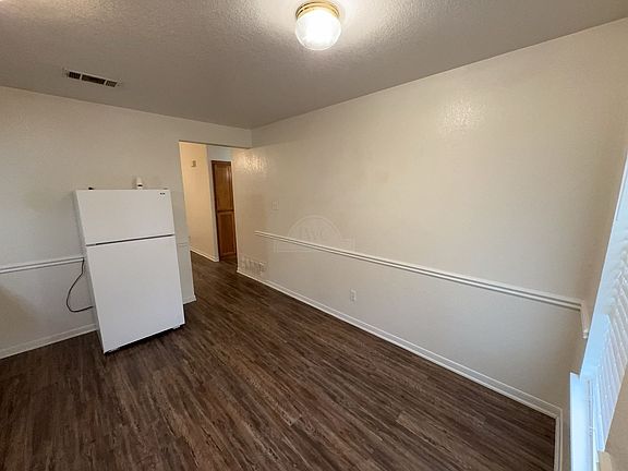 4th image of 103 W Truman Ave APT 8