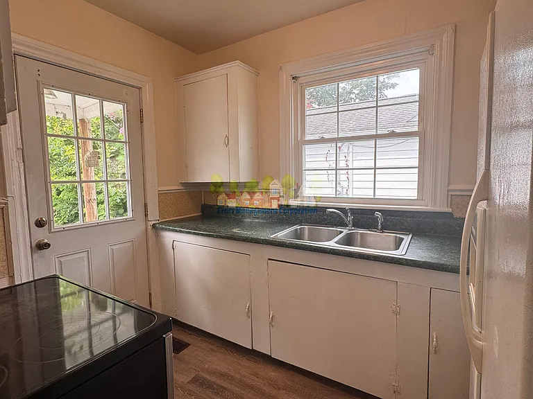 605 W Constance Rd — Photo 10
