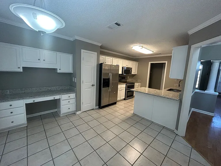 437 Bruins Trce — Photo 6
