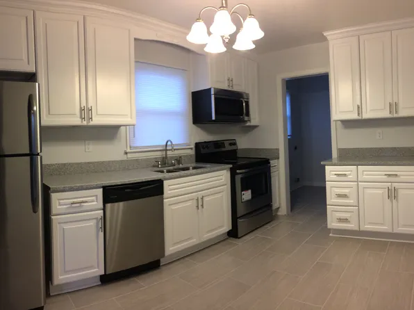 9414 Peachtree St, Norfolk, VA 23503