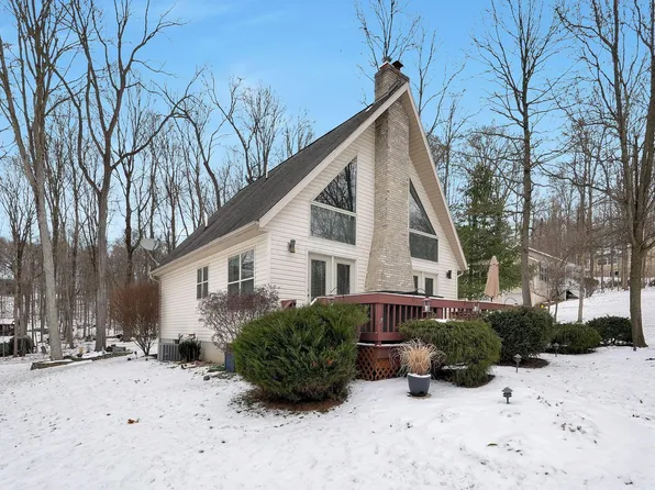 419 Highland Hills Cir, Howard, OH 43028