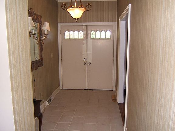 2nd image of 4506 Loftwood Dr