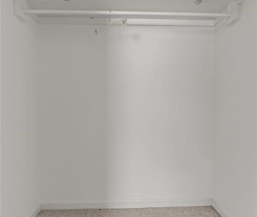 38th image of 15313 Broad St