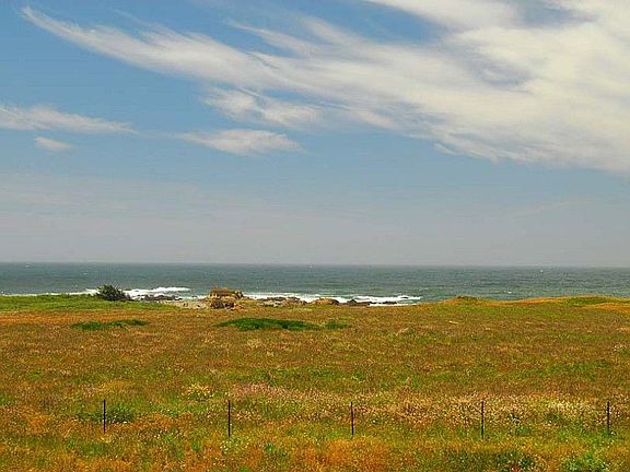 2nd image of 946 Glass Beach Dr