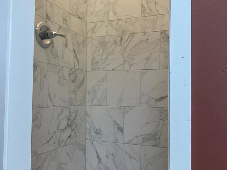 119 E 5th St #2 — Photo 7