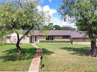 281 Oak Ridge St, Jacksboro, TX 76458