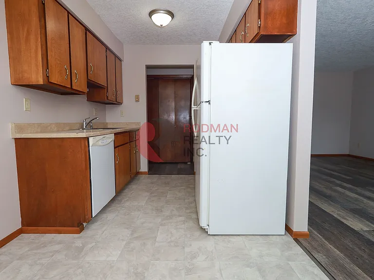 2045 Tibbetts Dr — Photo 5