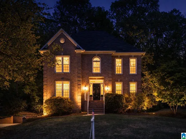 1945 Strawberry Ln, Birmingham, AL 35244