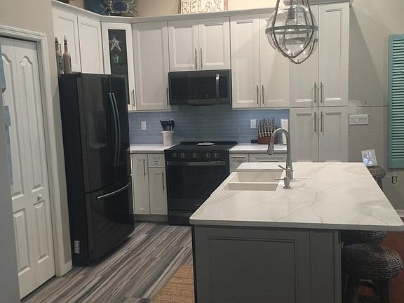 Updated kitchen with everything you need for cooking and entertaining