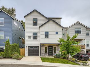 9738 Lindsay Pl S, Seattle, WA 98118