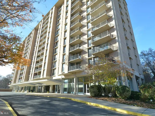4600 S Four Mile Run Dr APT 637, Arlington, VA 22204