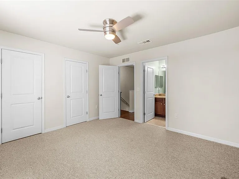 4605 SW 48th Dr #155 — Photo 13