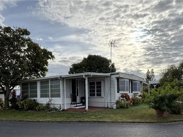 6129 98th Pl, Sebastian, FL 32958