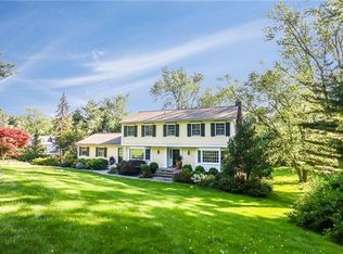 3 Sterling Rd N, Armonk, NY 10504