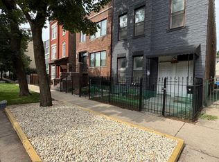 834 N Mozart St APT 2R, Chicago, IL 60622