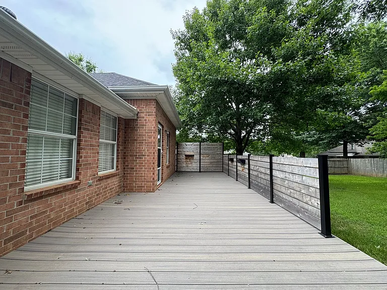 4905 Hawthorne Way — Photo 22