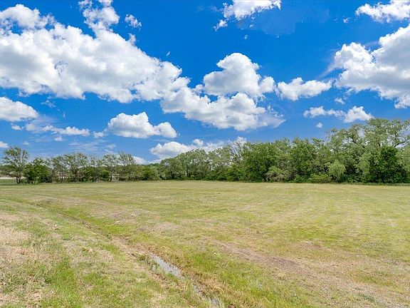 3rd image of 11525 Heaven Woods Cir
