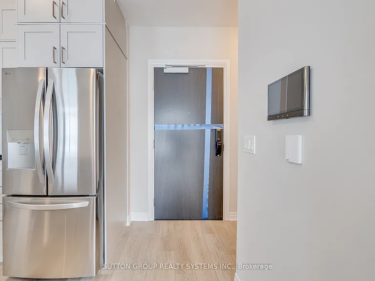 480 Gordon Krantz Ave #608 — Photo 7