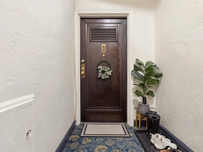 372 S Highland Ave #508 — Photo 2