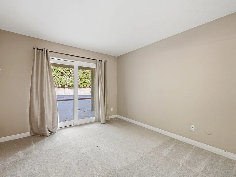 4500 Yorkfield Ct — Photo 24