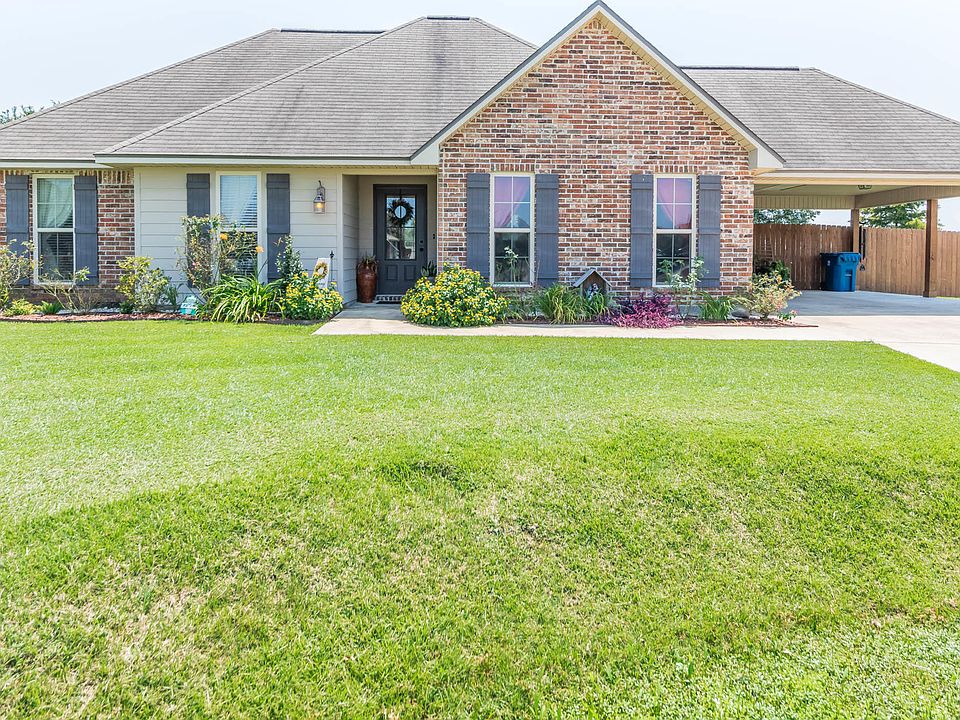 1st image of 216 Ennis Dr
