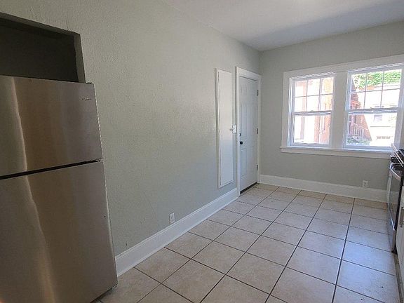 2nd image of 910 4th Ave #1