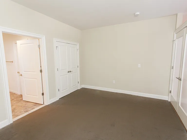 2130 Arch Street — Photo 20