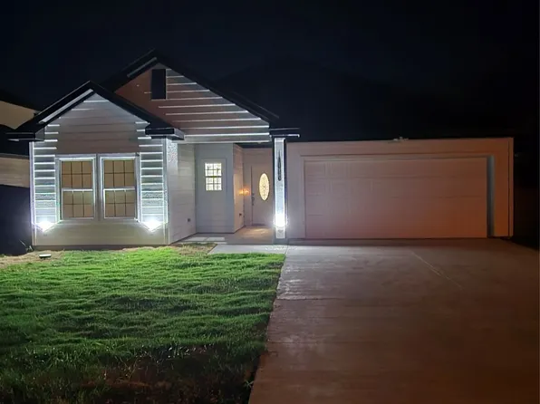 1006 S Preston St, Ennis, TX 75119