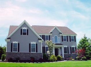 4 Jeremy Ct, Somerset, NJ 08873