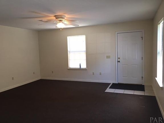 3rd image of 9511 Sandpiper St