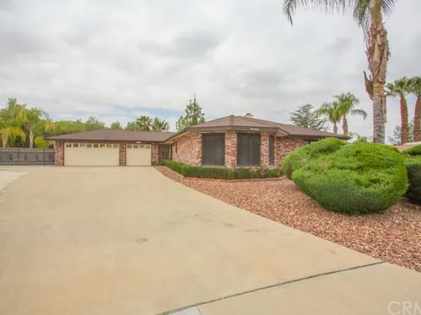 27305 Pacifica Ct, Hemet, CA 92544