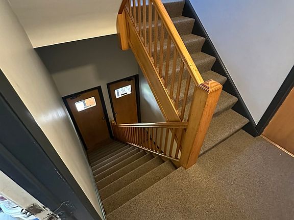 5th image of 5620 N Kimball Ave #B1