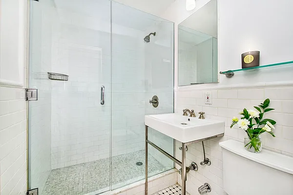 Sold by Keller Williams NYC | media 27