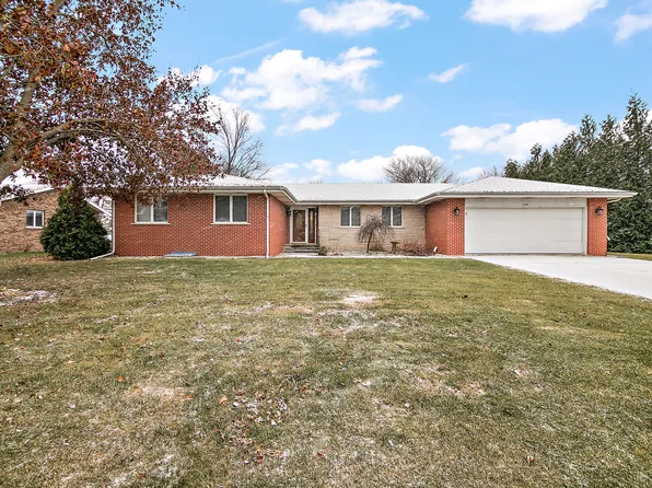 194 E Walnut St, Herscher, IL 60941