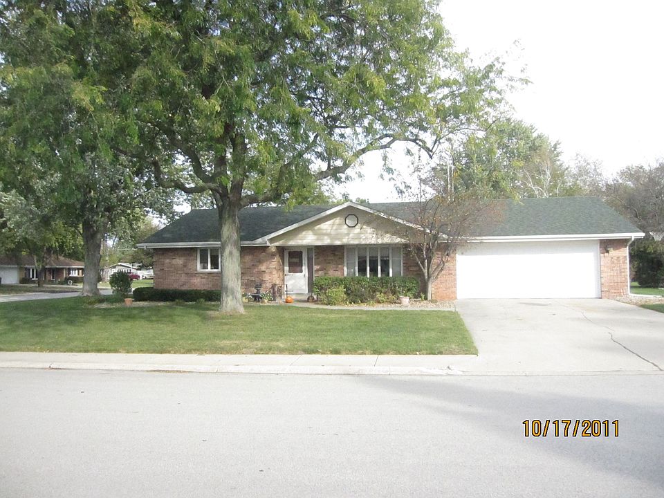 1st image of 176 Marquette Pl