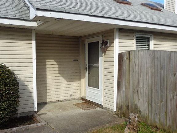 4th image of 1920 Gravenhurst Dr