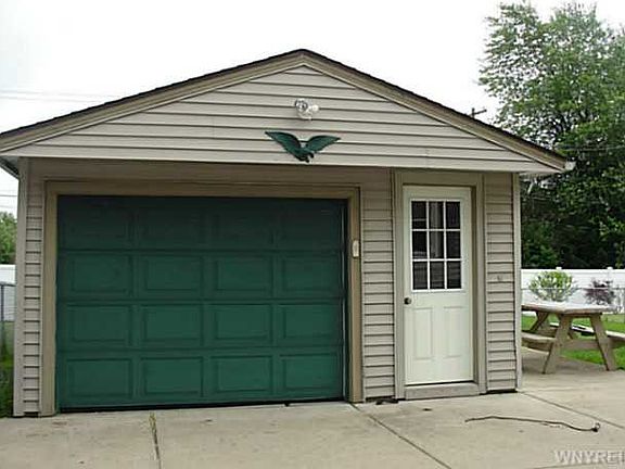 3rd image of 25 Colden Ct