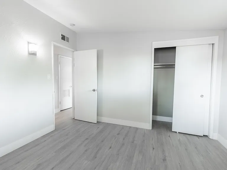 4832 E Virginia Ave — Photo 23