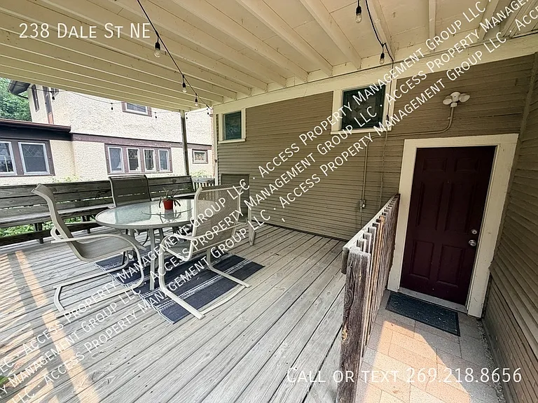 238 Dale St NE — Photo 39