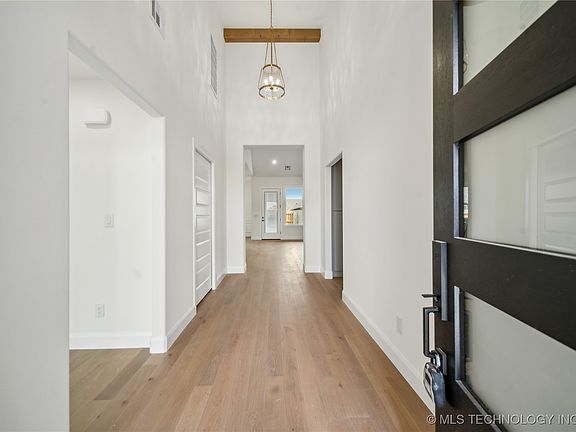 5th image of 23079 E 106th Pl S