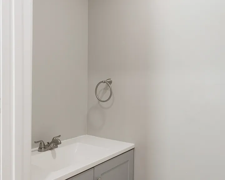 141 Hall St — Photo 5