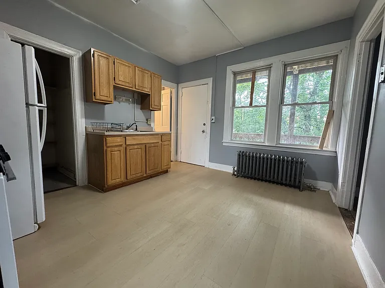 14 Standish St #2W — Photo 12