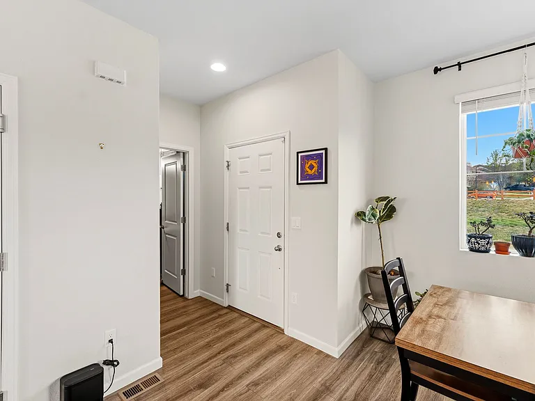 5620 Canyon View Dr — Photo 5