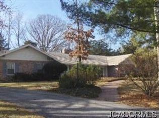 2703 W Schellridge Rd, Jefferson City, MO 65109