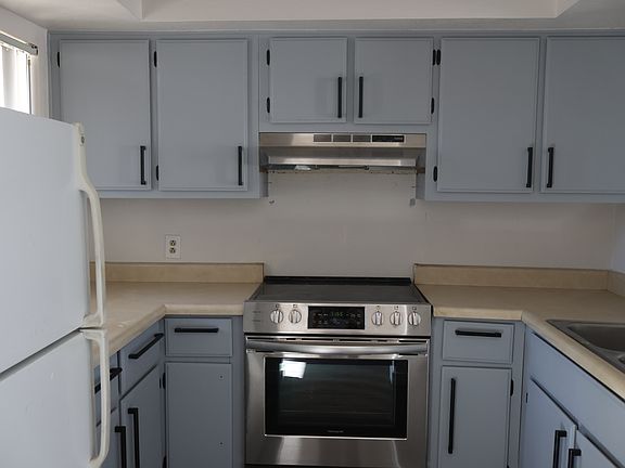 2nd image of 2820 E Le Marche Ave #101