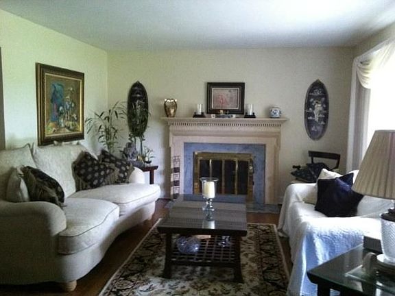 2nd image of 4928 Lawn Ave