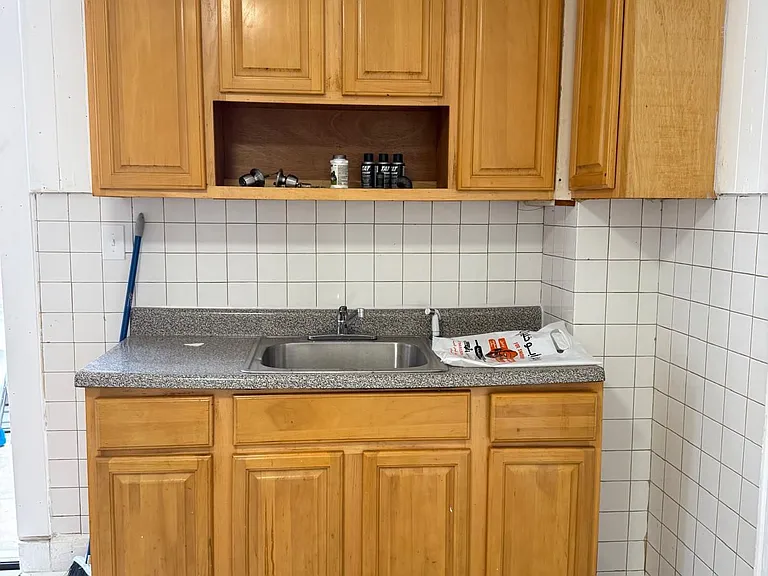 4 Chestnut St #2 — Photo 8