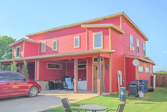 117 Bridle Dr — Photo 1